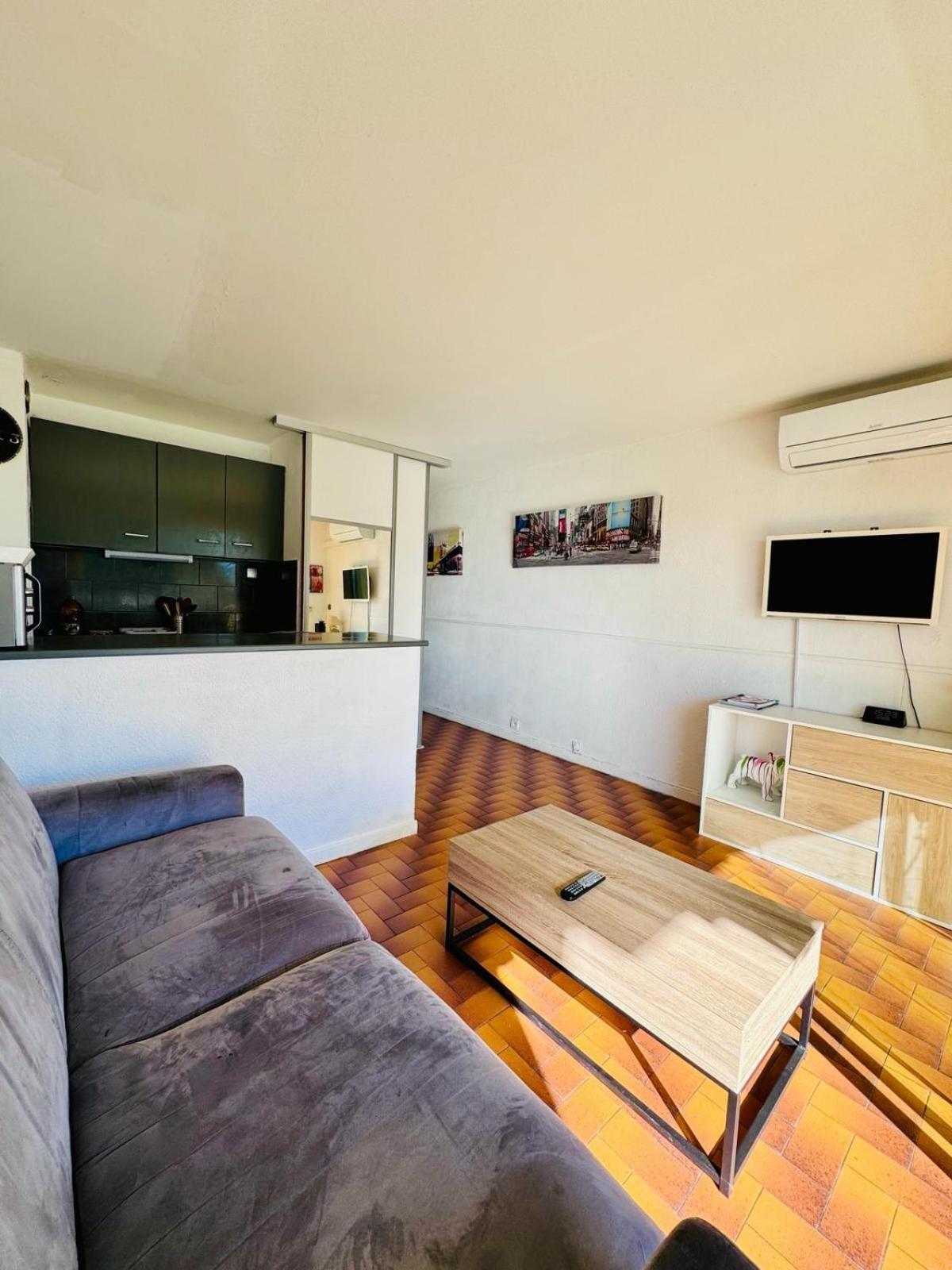 Beau Studio Climatise Face A La Mer La Ciotat Exterior foto