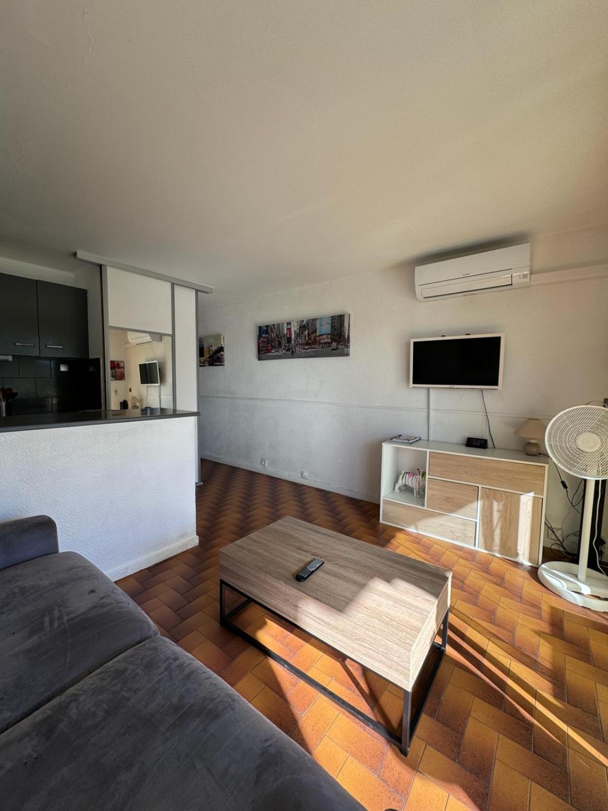 Beau Studio Climatise Face A La Mer La Ciotat Exterior foto