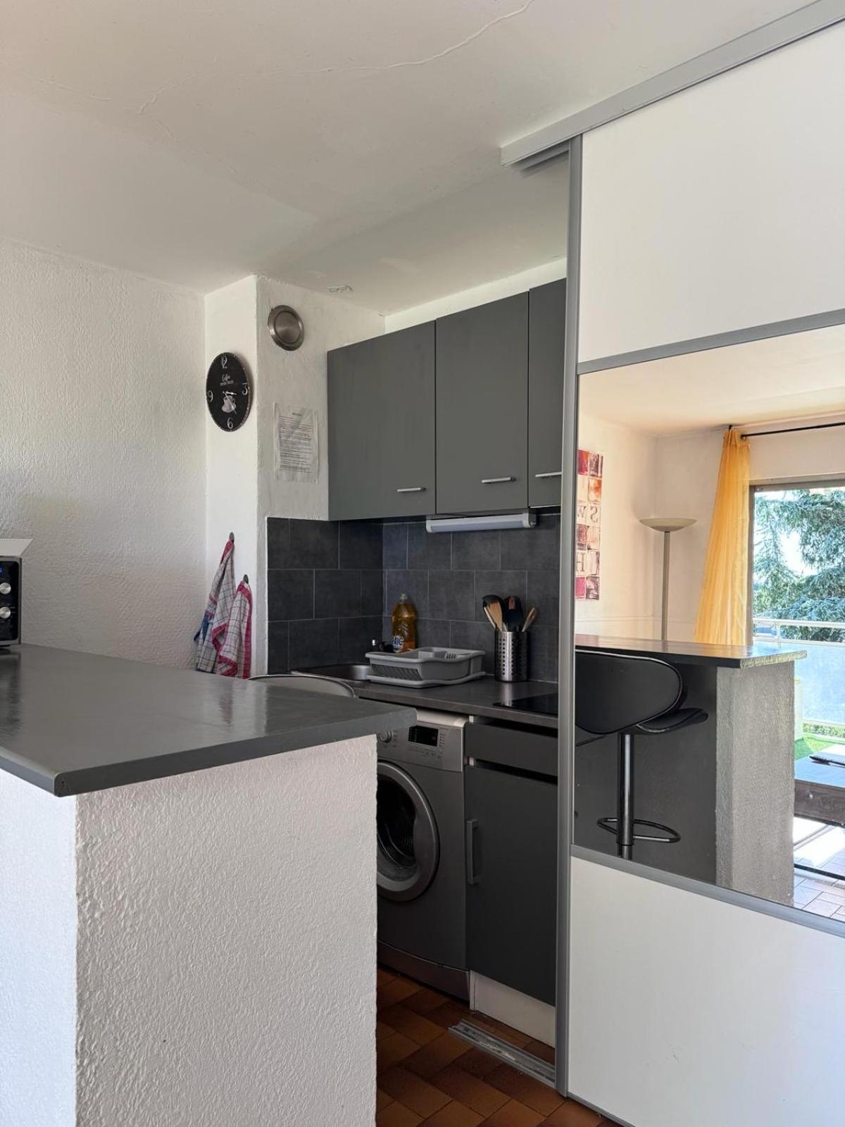 Beau Studio Climatise Face A La Mer La Ciotat Exterior foto